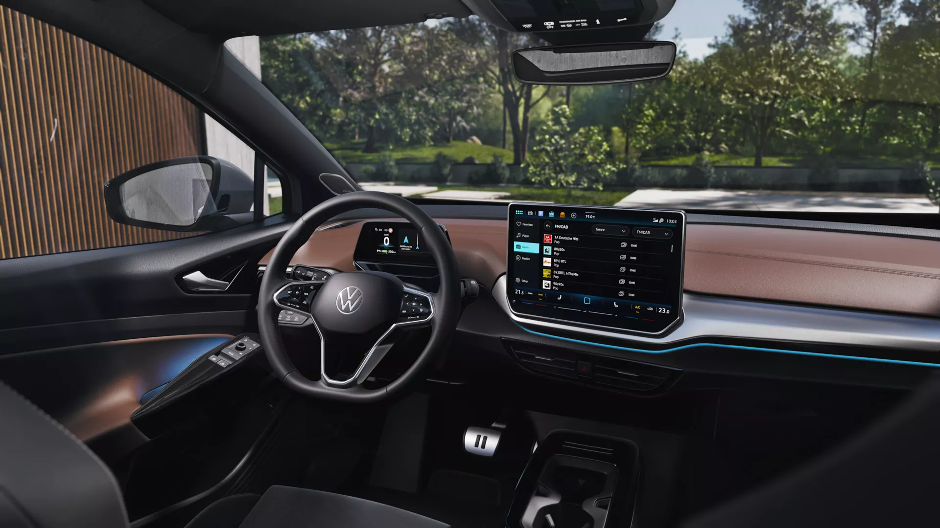 ic0914_interior-view-of-vw-id-5-infotainment-steering-wheel-dashboard