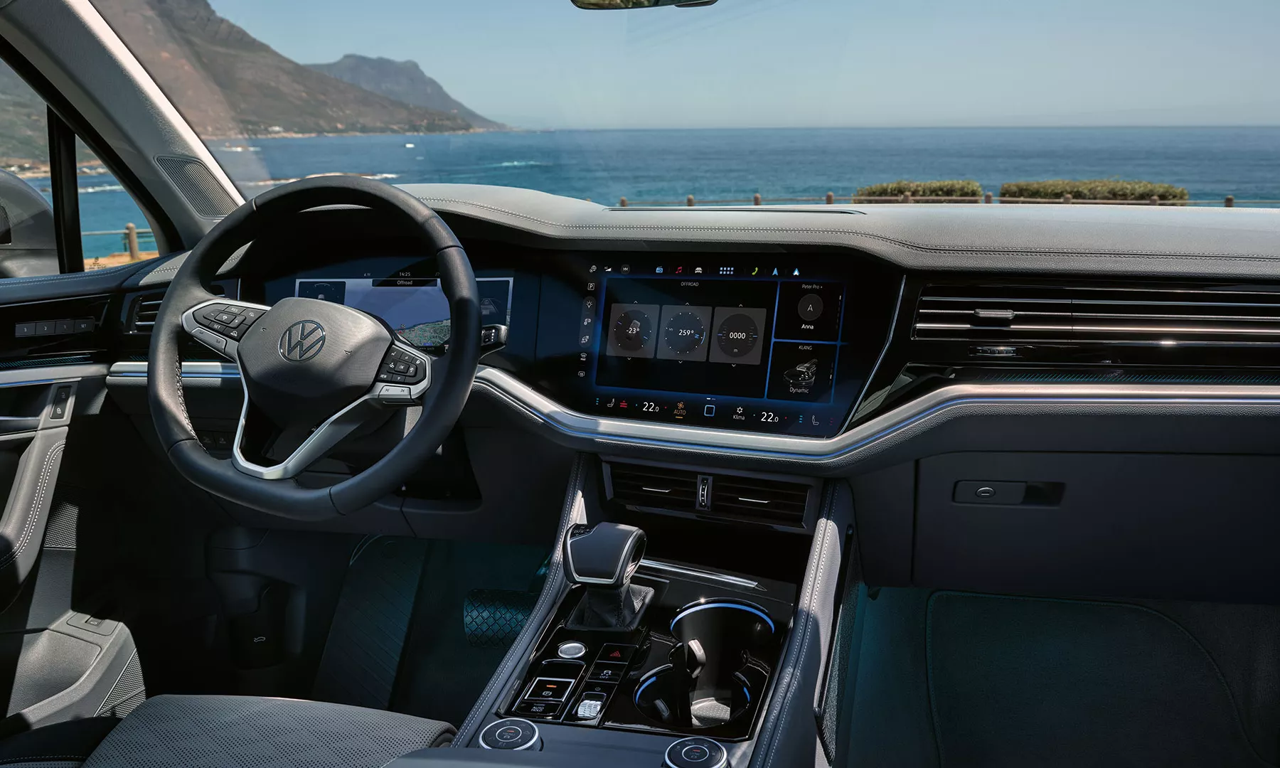 tg2364-touareg-interior-invision-cockpit