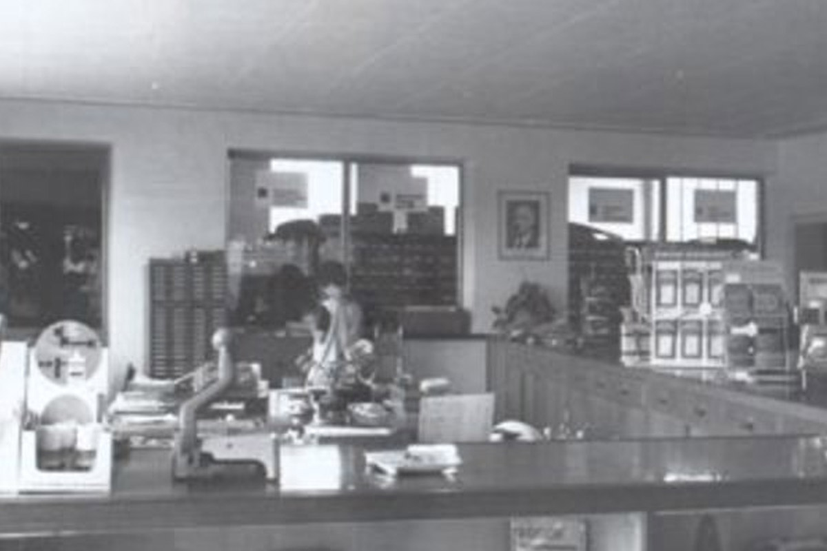 1975: Umfangreicher Aus- und Umbau der Geschäfte in Fürstenzell